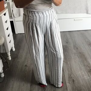 ÍNDIGO RISIN Women Pleated Front White Print Wide Legs Rayon’s Pants | L
